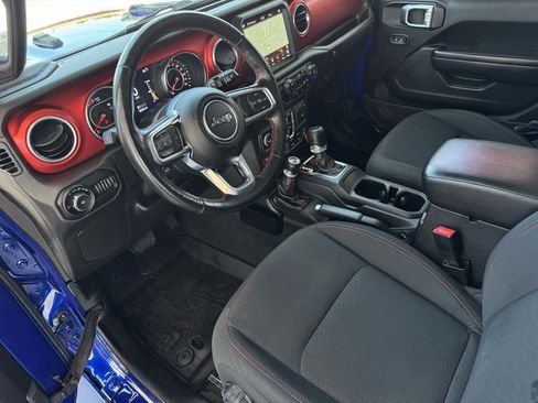 Used 2020 Jeep Wrangler Unlimited Rubicon w/ Dual Top Group AWD/4WD image 16