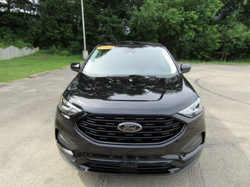 Used 2024 Ford Edge SE w/ Black Appearance Package AWD/4WD image 7