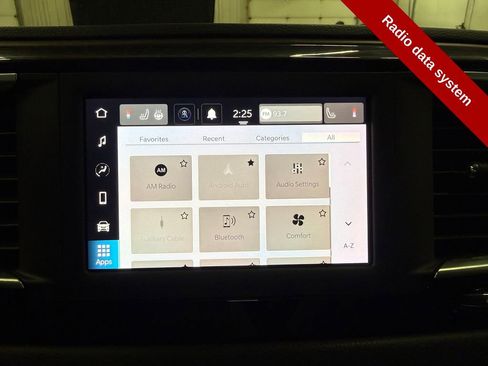 Used 2022 Chrysler Voyager LX FWD image 24
