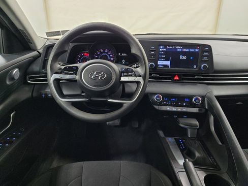 Used 2021 Hyundai Elantra SEL FWD image 22
