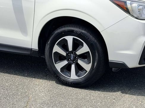 Used 2017 Subaru Forester 2.5i w/ Alloy Wheel Package AWD/4WD image 7
