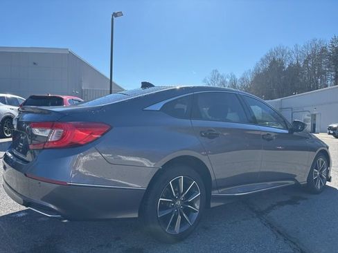 Used 2021 Honda Accord EX-L image 3