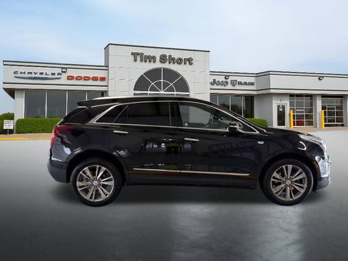 Used 2024 Cadillac XT5 Premium Luxury AWD/4WD image 2