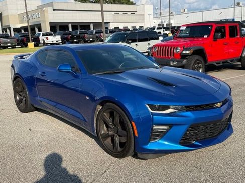 Used 2017 Chevrolet Camaro SS RWD image 1