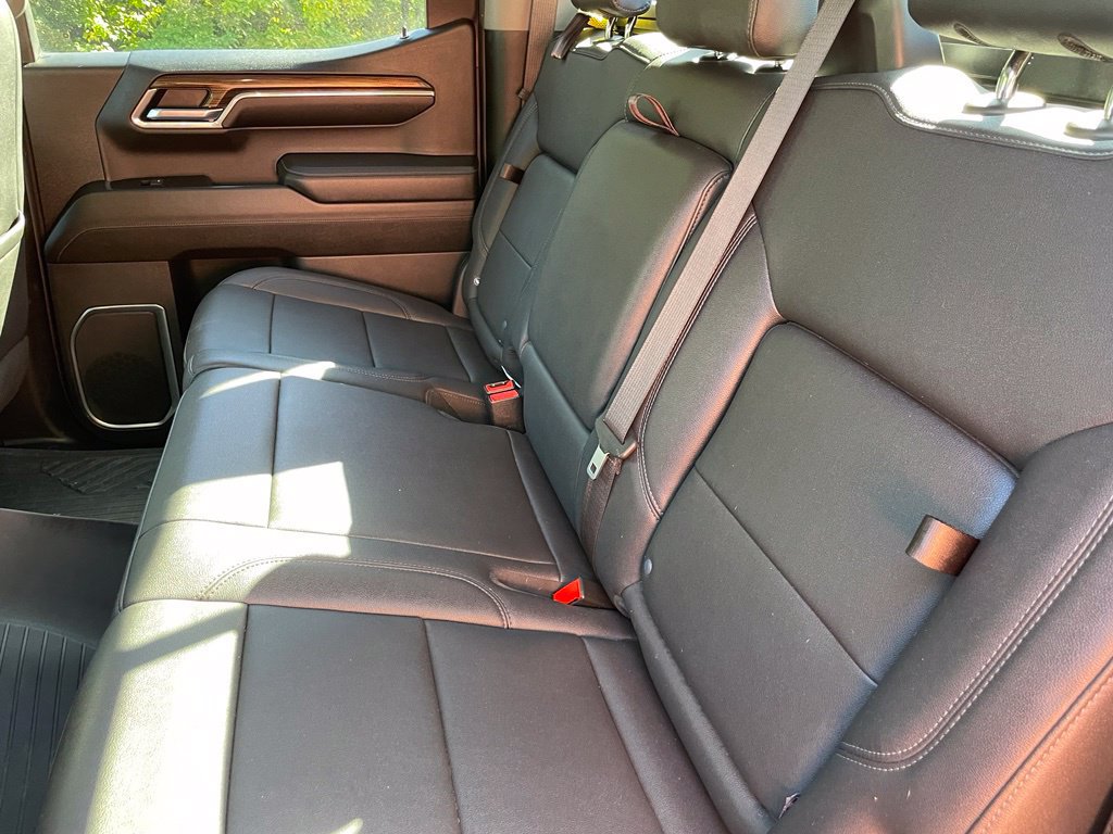 Used 2023 Chevrolet Silverado 1500 RST AWD/4WD image 8