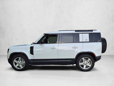 Used 2020 Land Rover Defender 110 SE AWD/4WD image 8