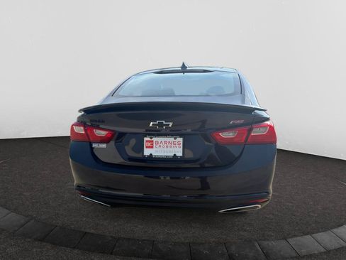 Used 2025 Chevrolet Malibu RS FWD image 1