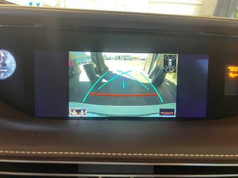 Used 2018 Lexus LS 500 AWD image 19