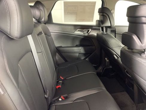 New 2026 Kia Sportage EX w/ EX Panorama Roof Package image 18