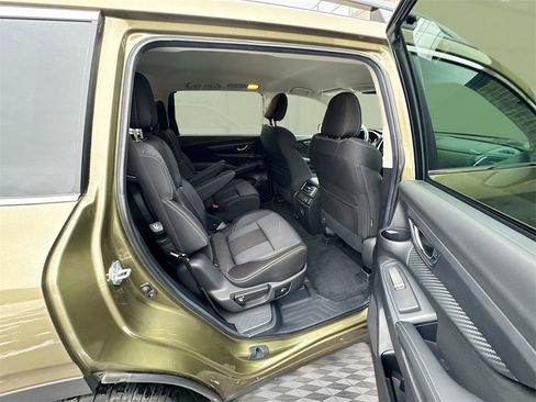 Certified 2024 Subaru Ascent Premium w/ Convenience Package image 26