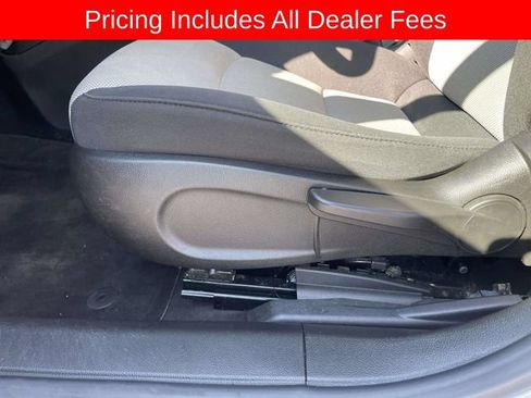 Used 2016 Chevrolet Cruze LS FWD image 21