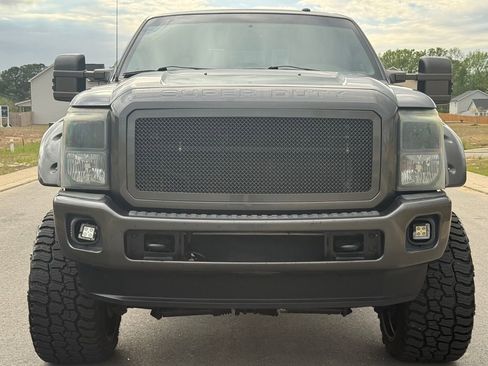 Used 2015 Ford F250 Lariat w/ Lariat Ultimate Package AWD/4WD image 9