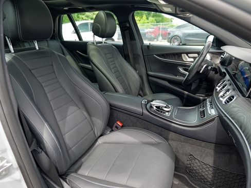 Used 2018 Mercedes-Benz E 400 4MATIC Wagon image 37