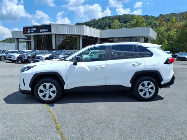 Used 2021 Toyota RAV4 LE w/ Carpet Mat Package (TMS) FWD image 9