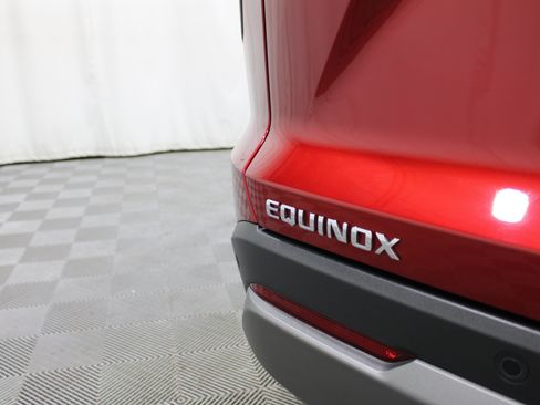 Used 2025 Chevrolet Equinox LT w/ Safety and Technology Package FWD image 28