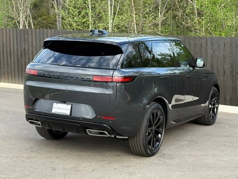 New 2026 Land Rover Range Rover Sport Dynamic SE AWD/4WD image 6