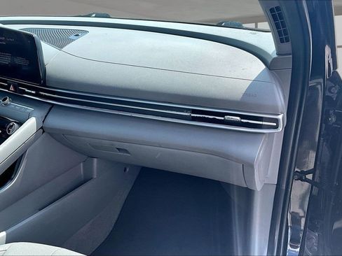 Used 2024 Hyundai Elantra SEL FWD image 16