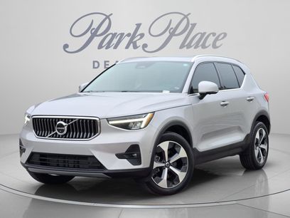 Used 2023 Volvo XC40 B5 Plus w/ Protection Package Premier