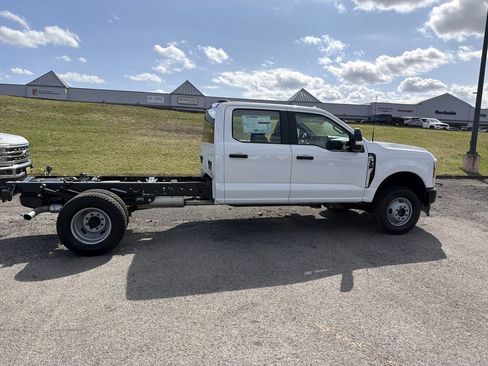 New 2026 Ford F350 XL w/ Snow Plow Prep Package AWD/4WD image 5
