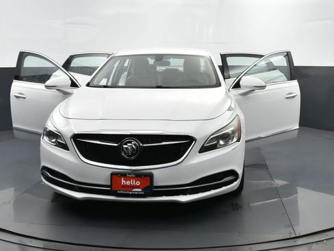 Used 2017 Buick LaCrosse Essence image 36