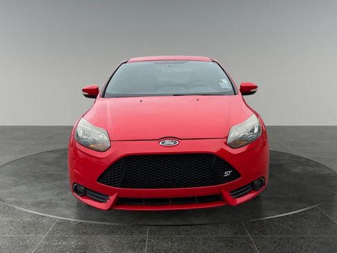 Used 2013 Ford Focus ST FWD image 2