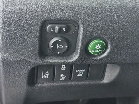 Used 2020 Honda Ridgeline Sport image 16