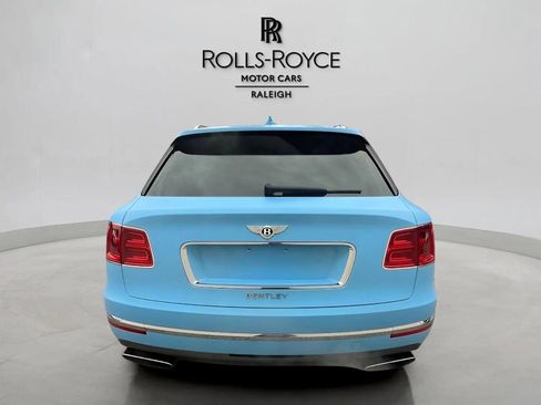 Used 2017 Bentley Bentayga image 6