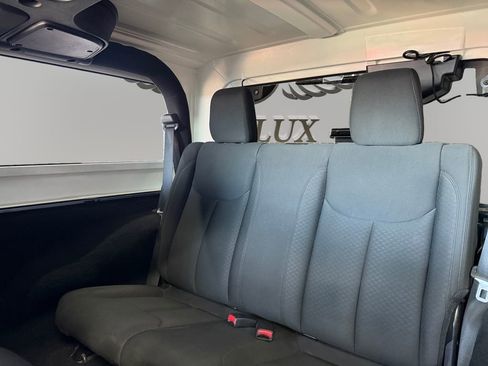 Used 2017 Jeep Wrangler Sport AWD/4WD image 12