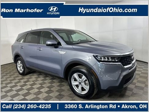 Used 2023 Kia Sorento LX image 1