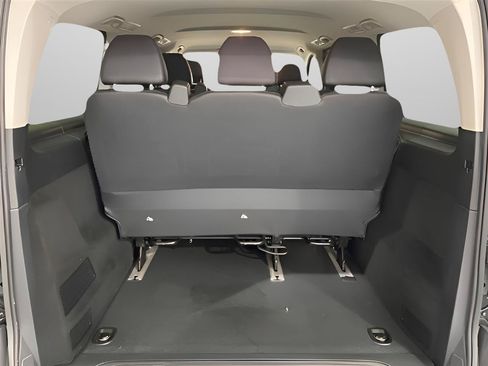 Used 2019 Mercedes-Benz Metris Passenger image 15