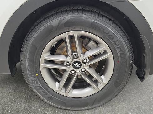 Used 2018 Hyundai Santa Fe Sport AWD/4WD image 30