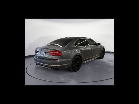 Used 2016 Volkswagen Passat 1.8T R-Line FWD image 6