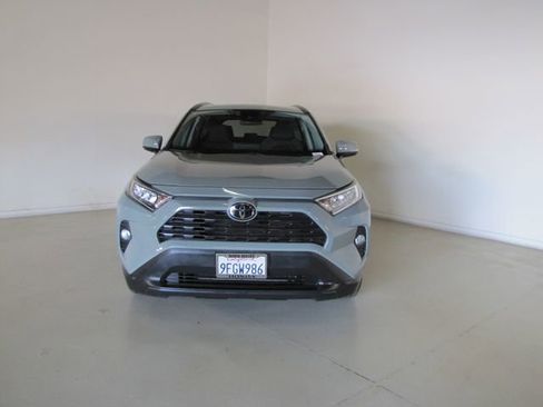 Used 2021 Toyota RAV4 XLE w/ Convenience Package AWD/4WD image 2