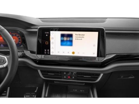 Used 2025 Volkswagen Atlas Peak Edition SE AWD/4WD image 9