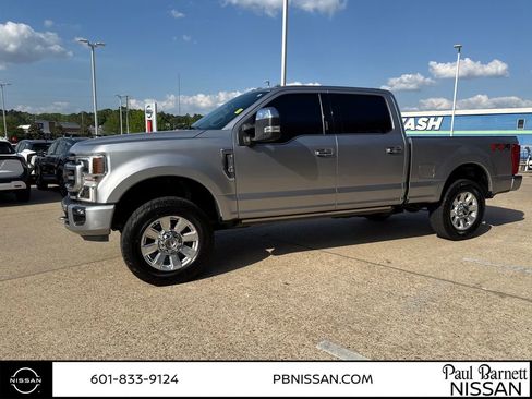 Used 2021 Ford F250 Platinum w/ FX4 Off-Road Package AWD/4WD image 19