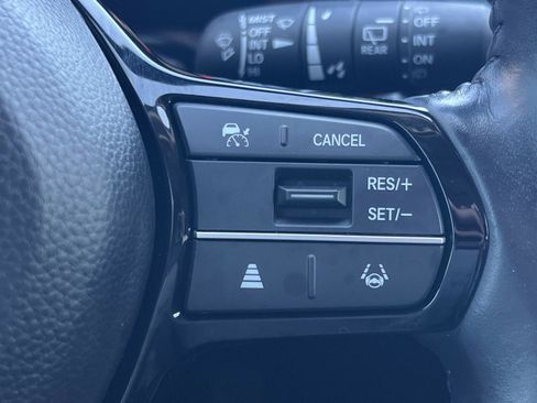 Used 2024 Honda CR-V EX-L image 10