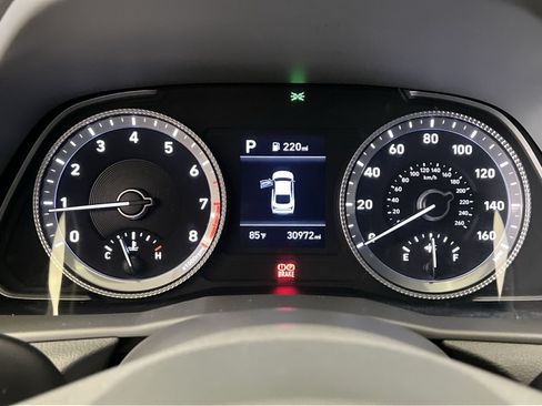 Used 2023 Hyundai Sonata SE w/ Preferred Accessory Package FWD image 16