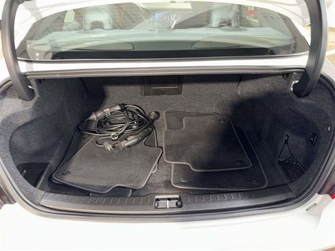 Used 2022 Volvo S60 T8 R-Design w/ Advanced Package image 17