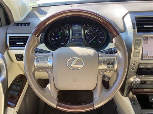 Used 2018 Lexus GX 460 Luxury image 29