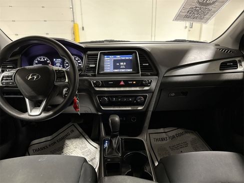 Used 2018 Hyundai Sonata SE image 10