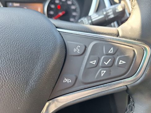 Used 2024 Chevrolet Equinox LT image 14