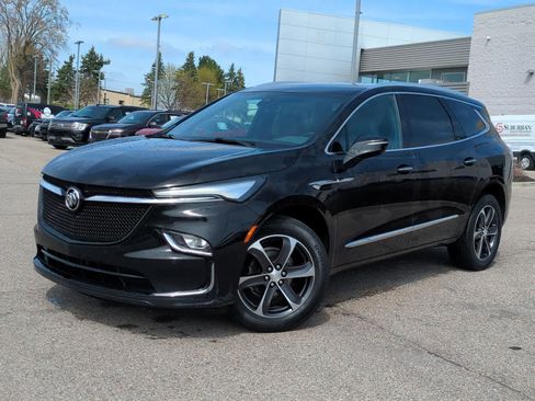 Used 2022 Buick Enclave Essence w/ Sport Touring Edition AWD/4WD image 1