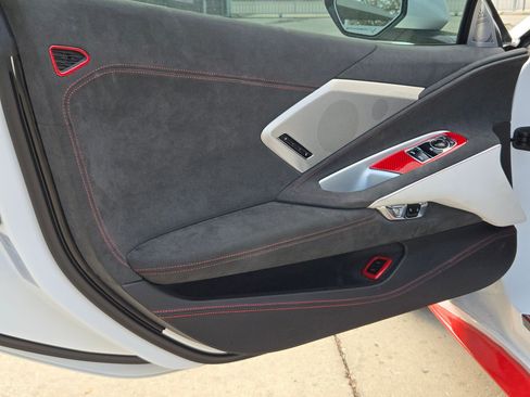 Used 2023 Chevrolet Corvette Stingray Premium Cpe w/ Z51 Performance Package image 11