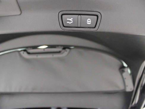 Used 2023 Alfa Romeo Stelvio Veloce image 13