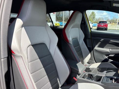 Used 2022 Volkswagen GTI Autobahn image 6