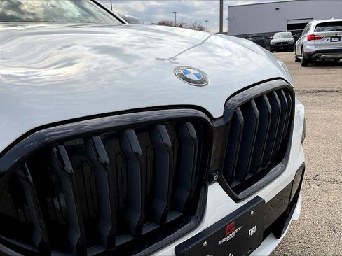 Used 2022 BMW X6 xDrive40i w/ M Sport Package AWD/4WD image 31