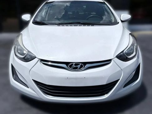 Used 2015 Hyundai Elantra SE FWD image 8