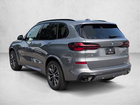 New 2026 BMW X5 xDrive40i w/ M Sport Package AWD/4WD image 9