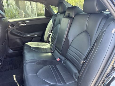 Used 2019 Toyota Avalon Touring FWD image 29