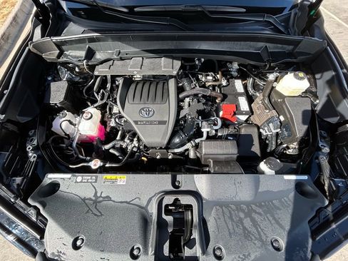 Used 2025 Toyota Grand Highlander AWD image 33